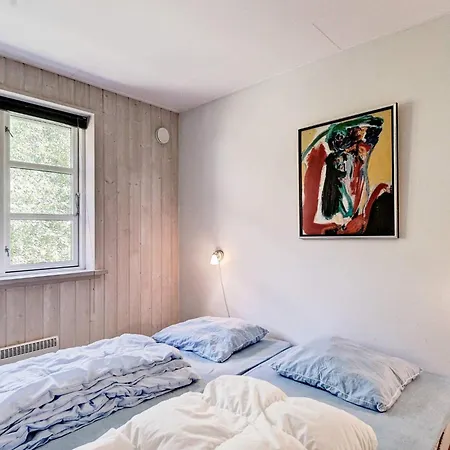 5 Star In Aakirkeby